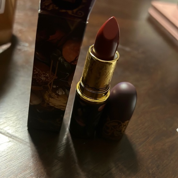 NIB MAC Matte Lipstick Tempting Fate Collection Avant Garnet Limited Edition - Picture 5 of 7